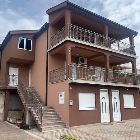 Apartmani Markic ネウム エクステリア 写真