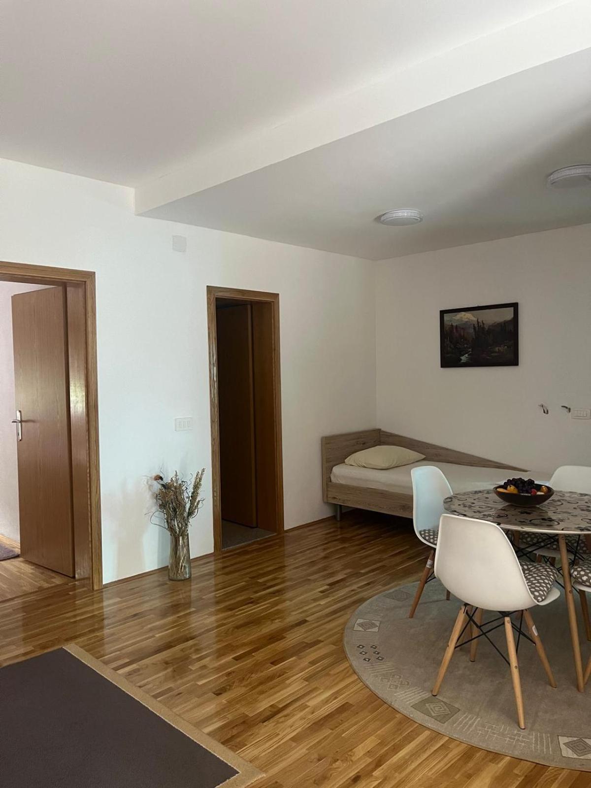 Apartmani Markic ネウム エクステリア 写真