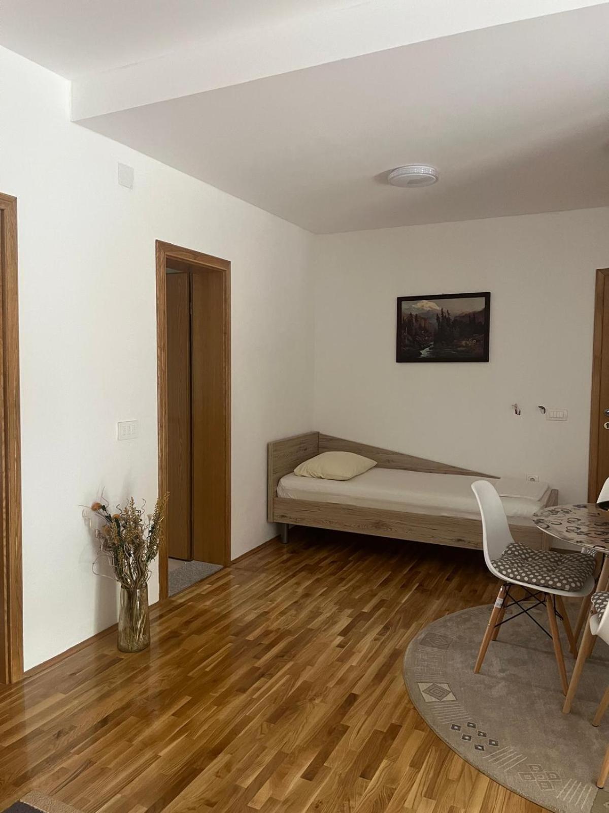 Apartmani Markic ネウム エクステリア 写真